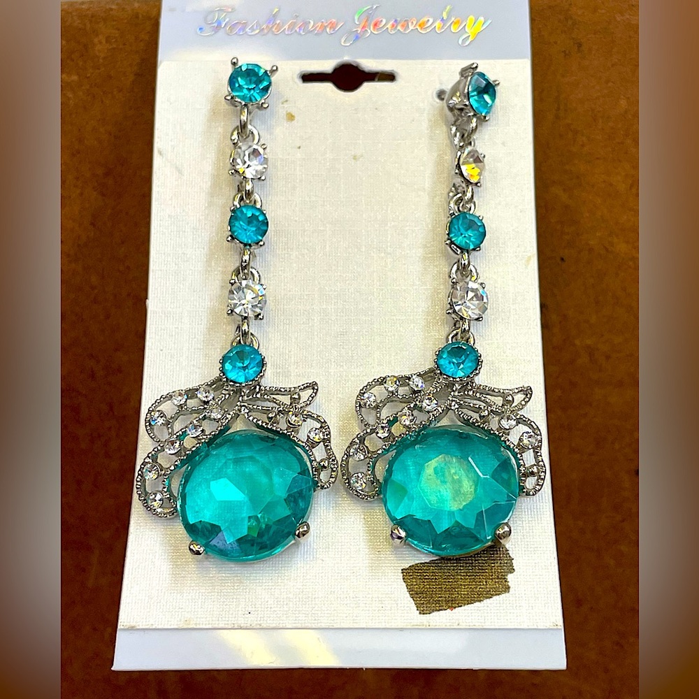 Aqua Chain Link Earring